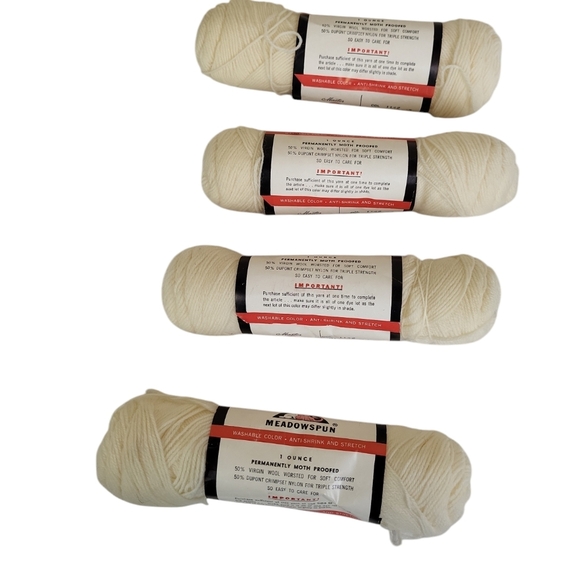 Bernat Meadowspun Wool Nylon Yarn - Picture 2 of 2